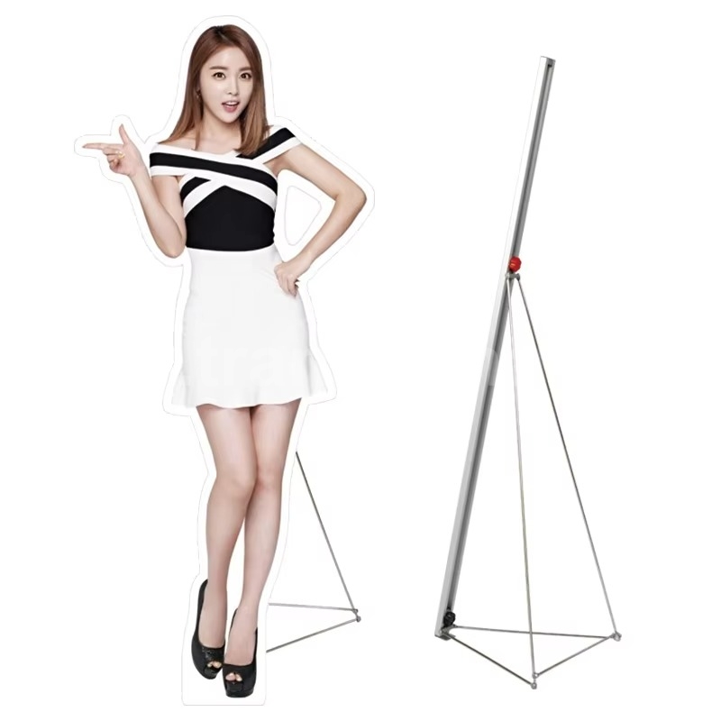 Standee Hình Nhân DanaWall: Giải Pháp Quảng Cáo Ấn Tượng,